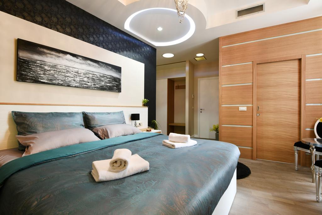 Peninsula Luxury Rooms Zara Camera foto