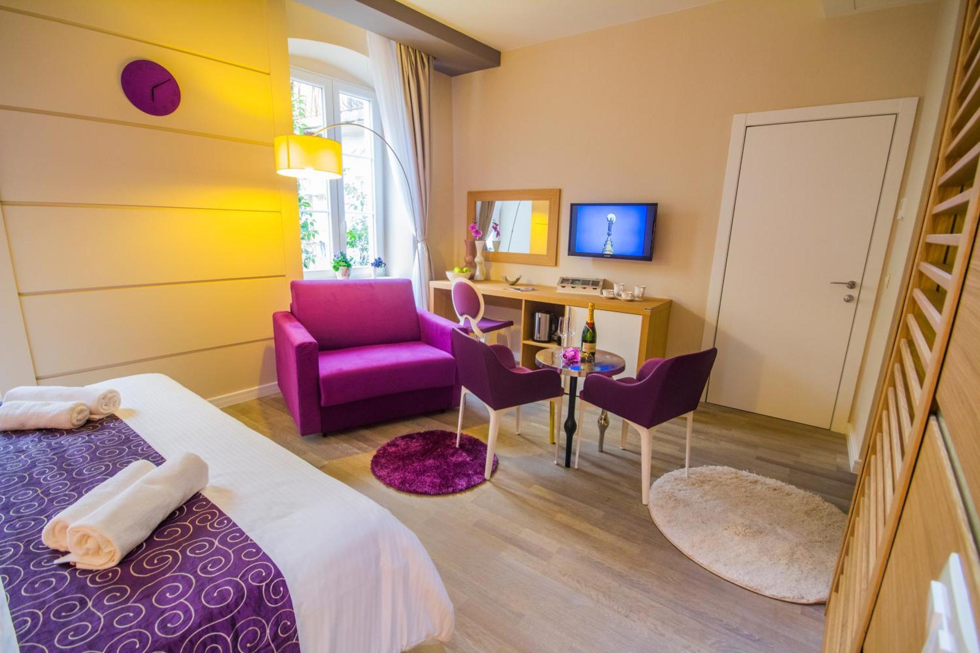 Peninsula Luxury Rooms Zara Esterno foto