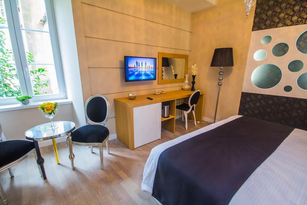 Peninsula Luxury Rooms Zara Camera foto